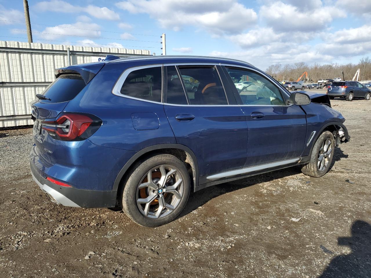 2022 BMW X3 - Image 3
