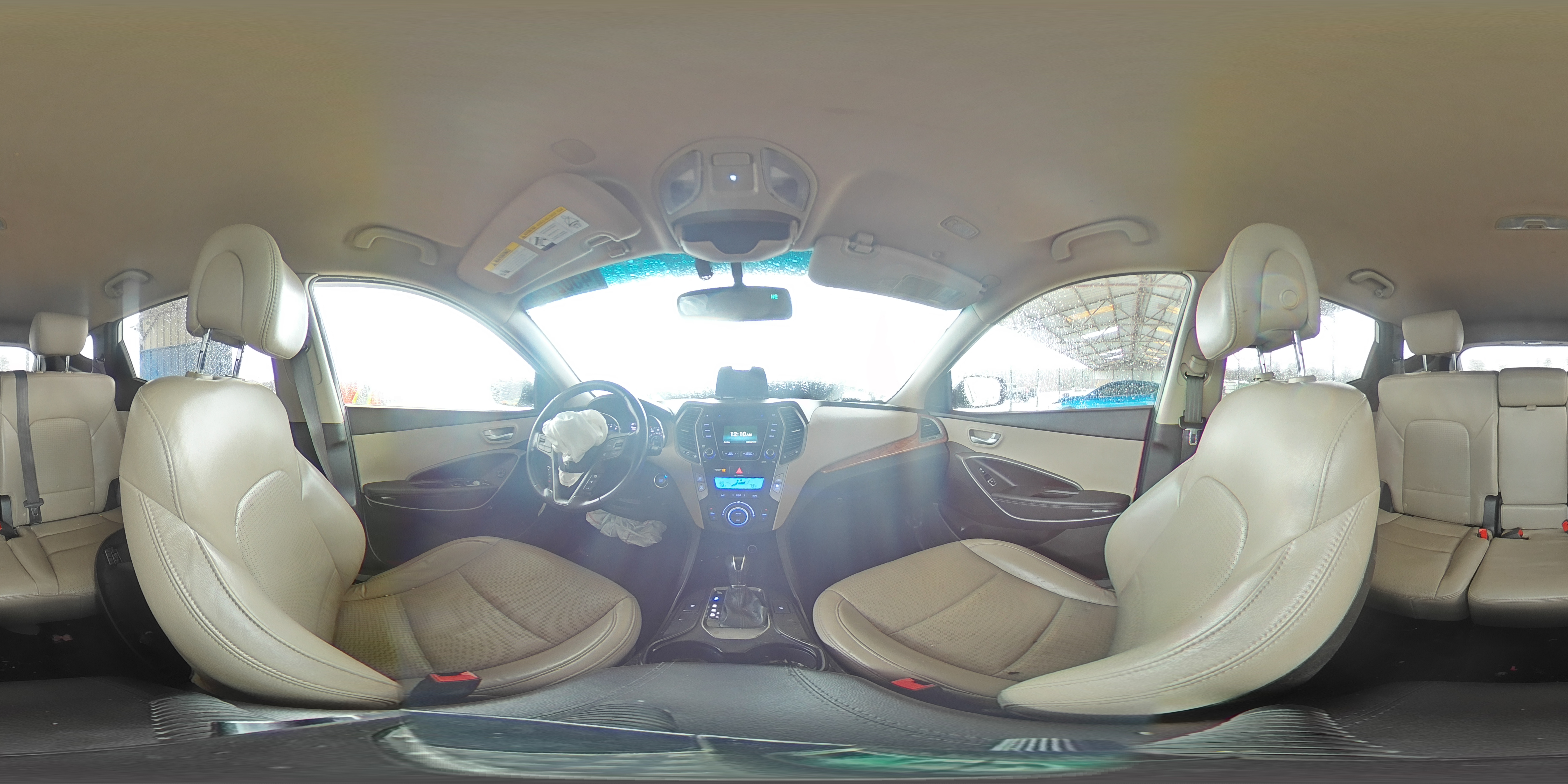 2013 Hyundai Santa Fe - Image 13