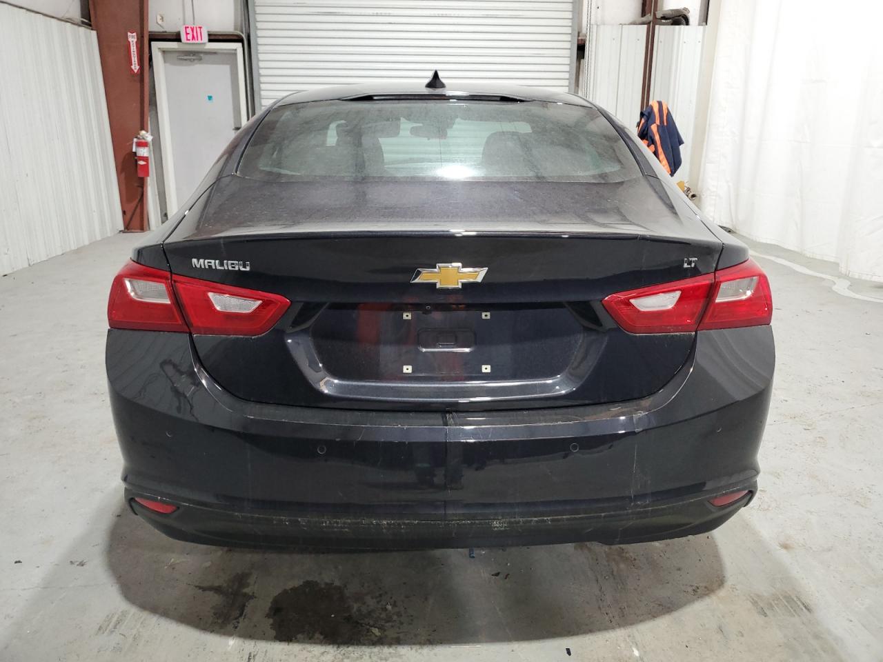2023 Chevrolet Malibu - Image 6