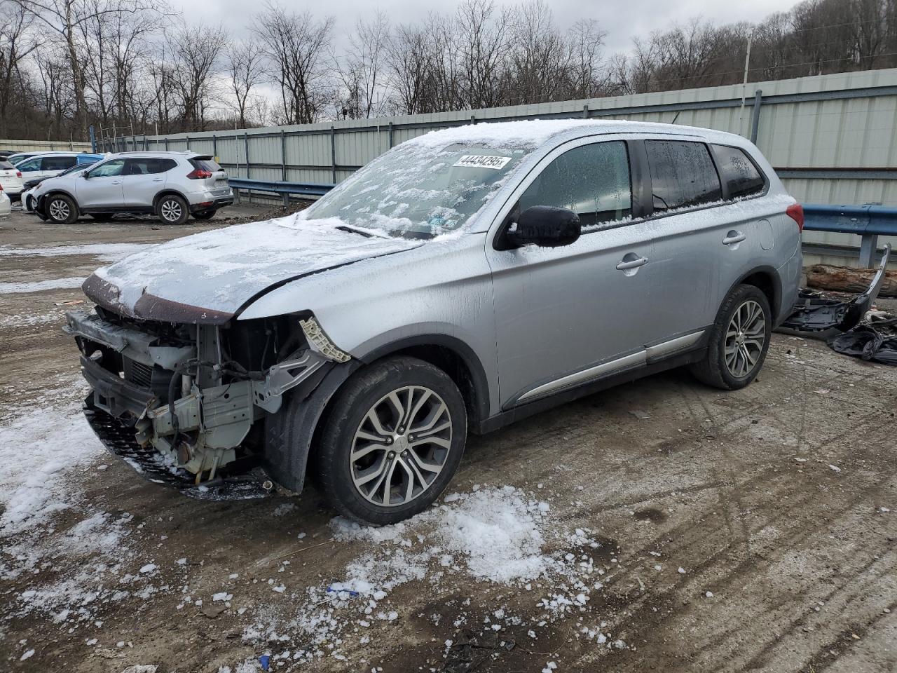 2016 Mitsubishi Outlander - Image 1