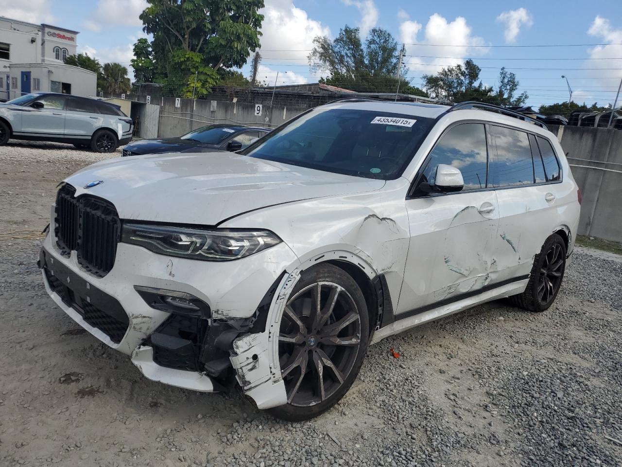 2019 BMW X7 - Image 1