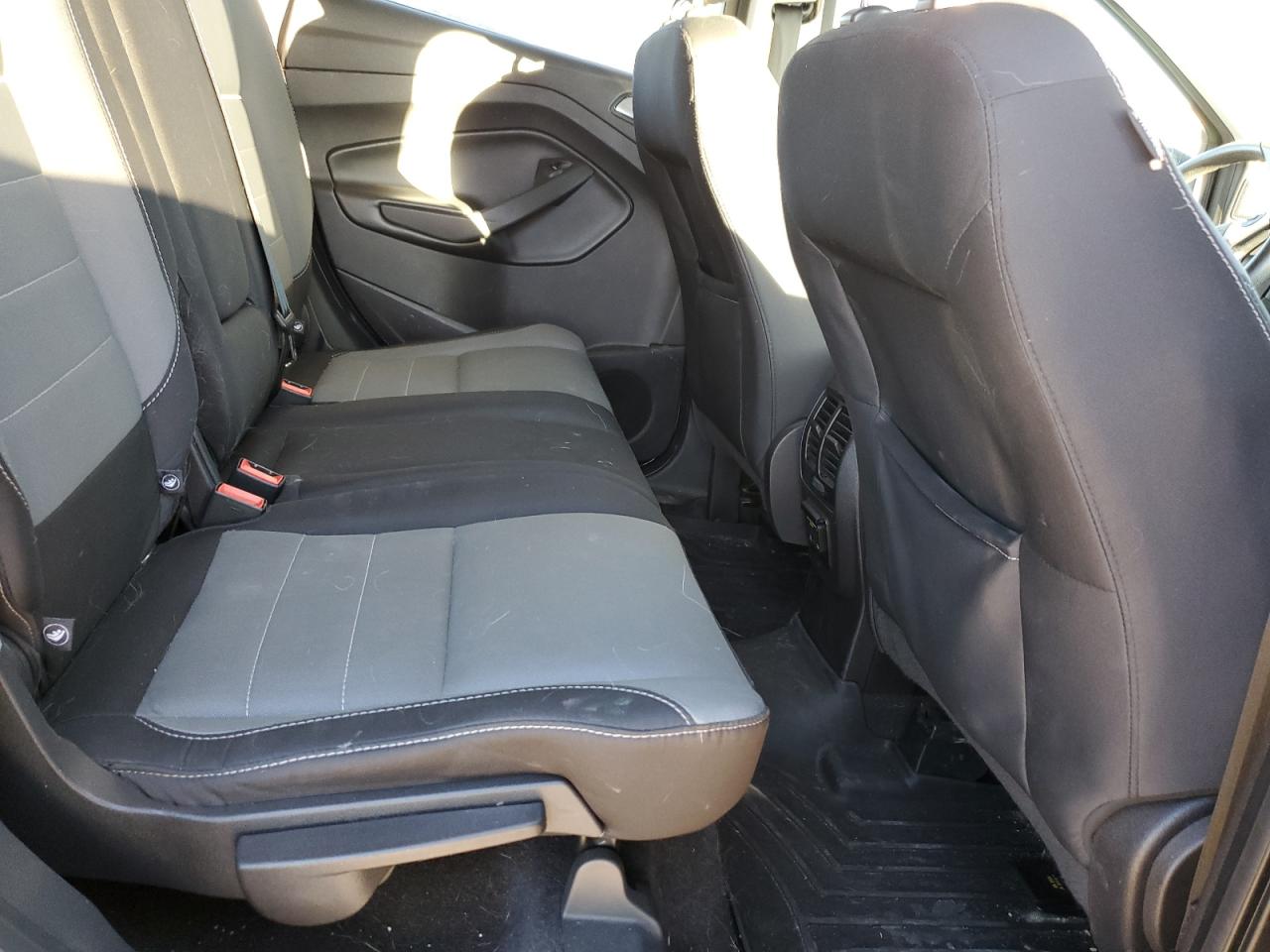 2015 Ford Escape - Image 11