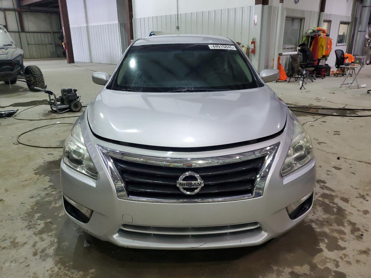 2015 Nissan Altima - Image 5