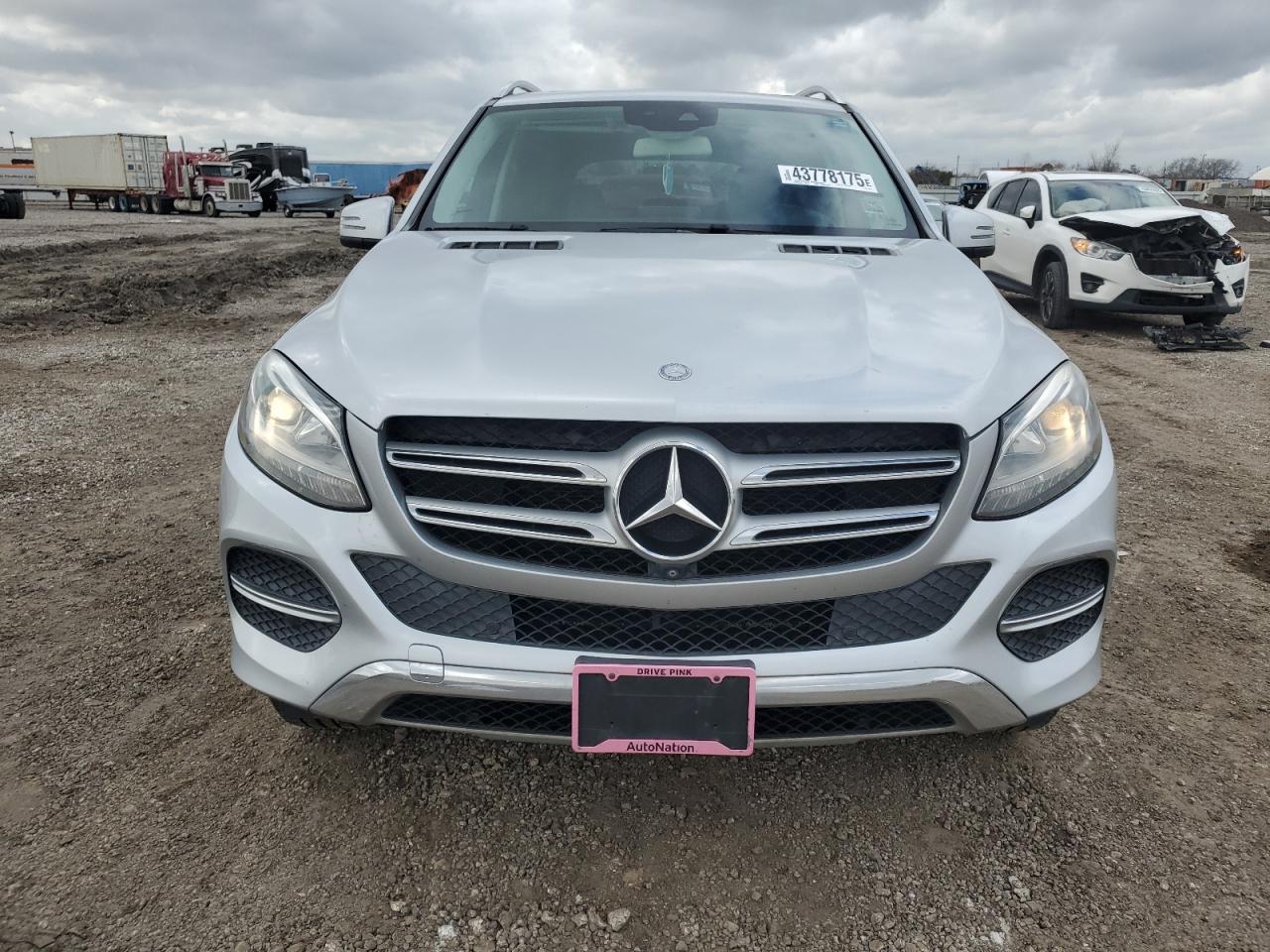 2016 Mercedes-Benz GLE - Image 5