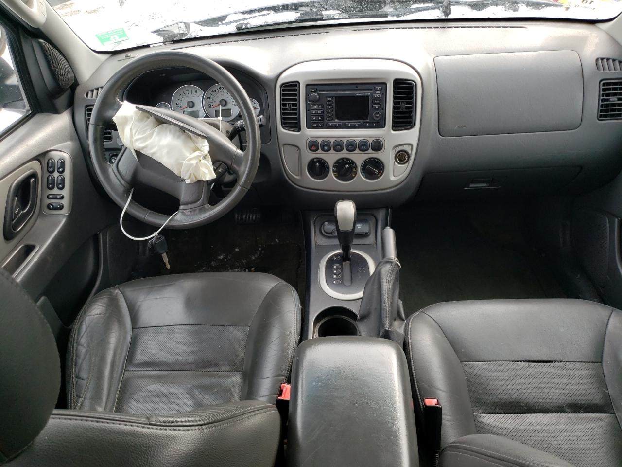 2007 Ford Escape - Image 8