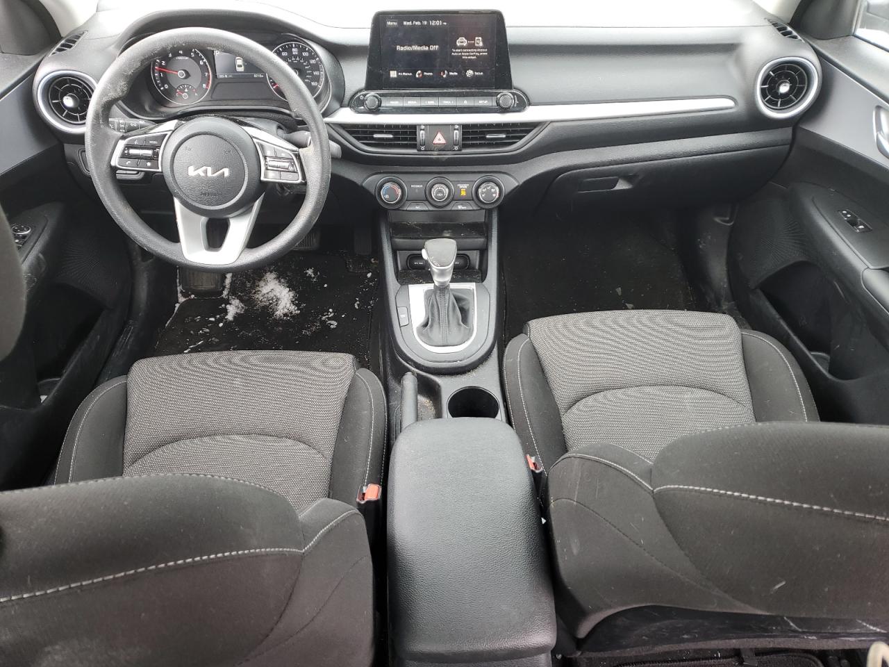 2024 Kia Forte - Image 8