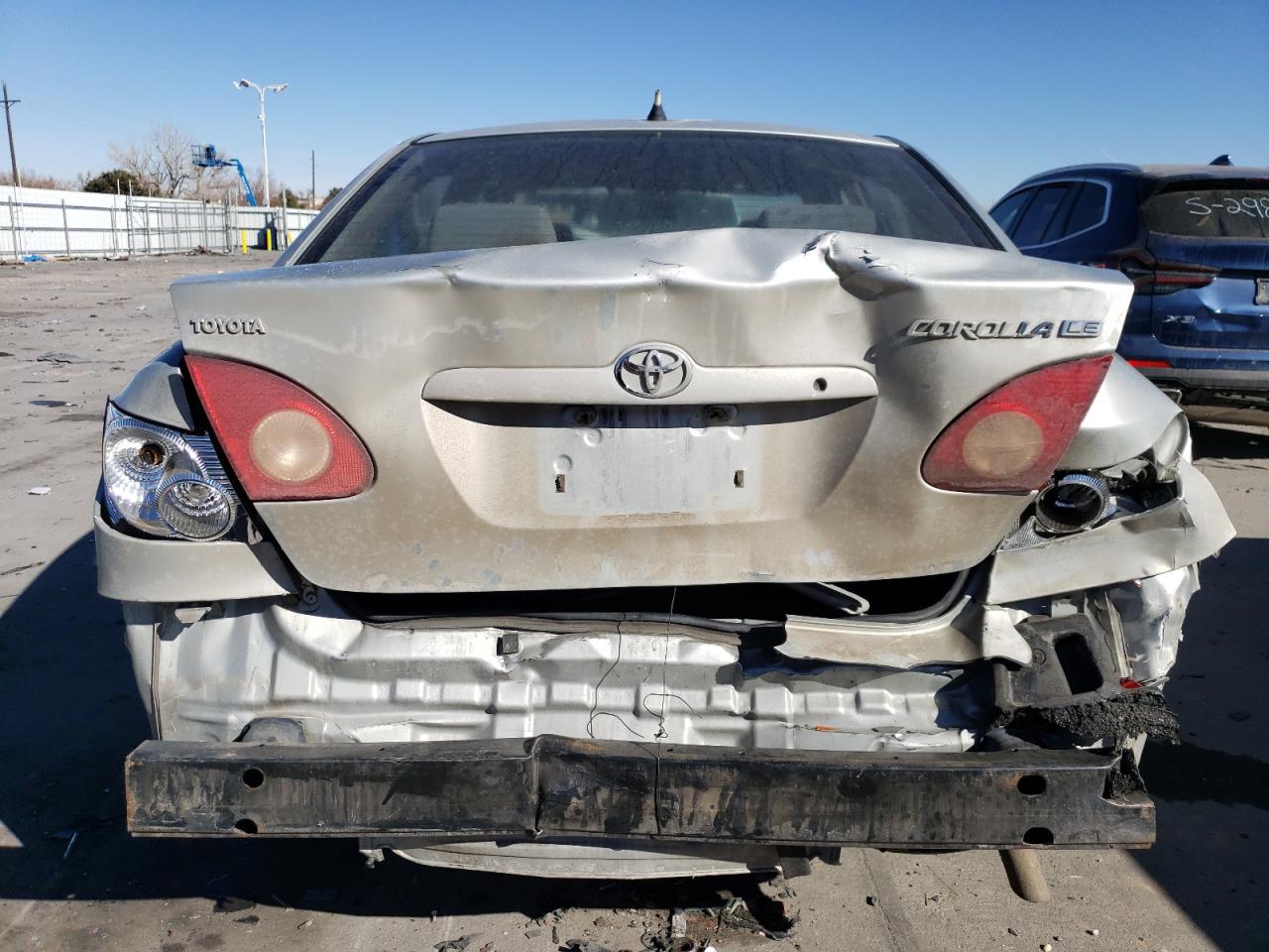 2004 Toyota Corolla - Image 6