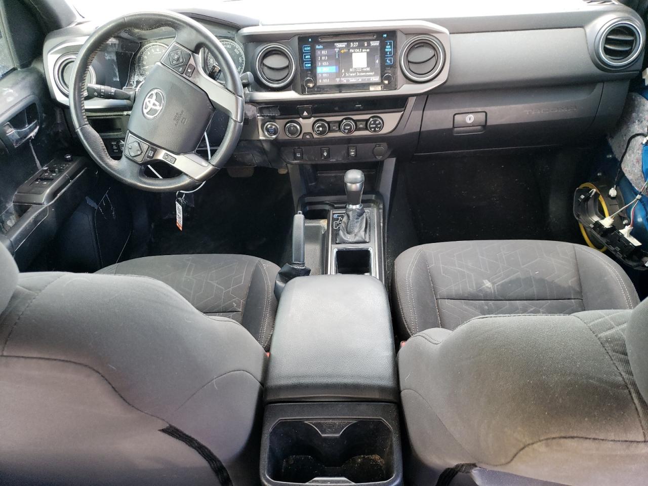 2017 Toyota Tacoma - Image 8