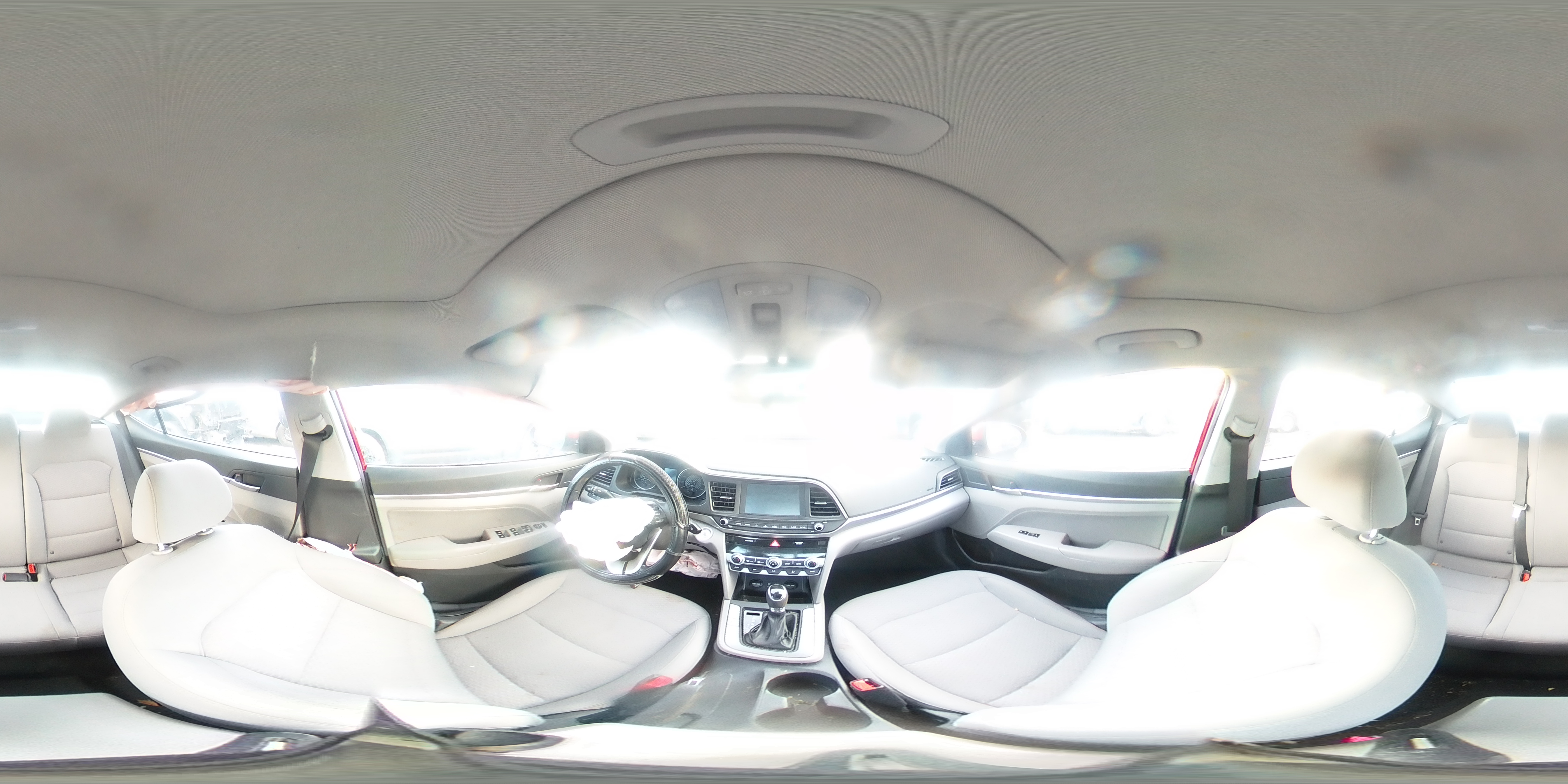 2020 Hyundai Elantra - Image 13