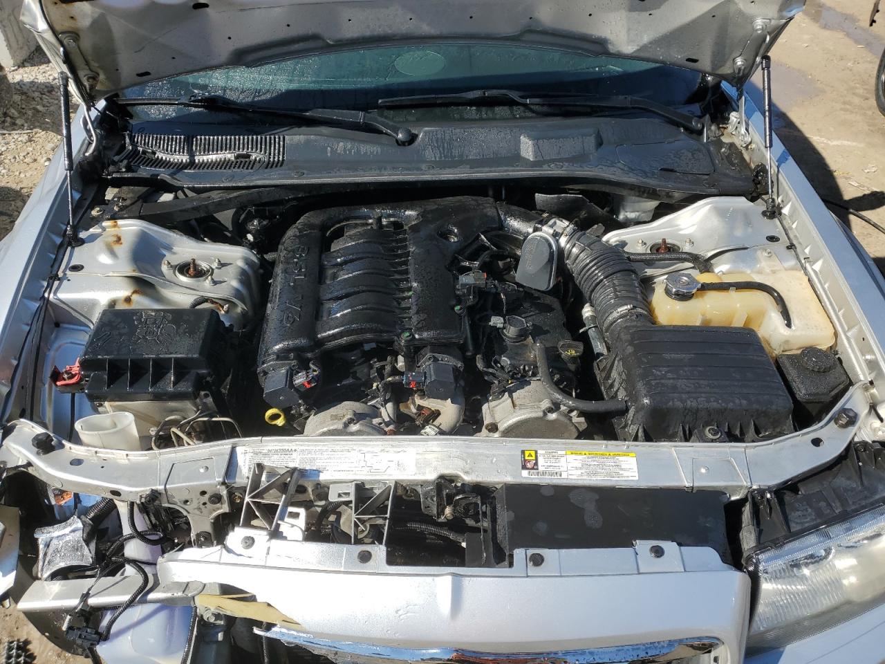 2007 Chrysler 300 - Image 11
