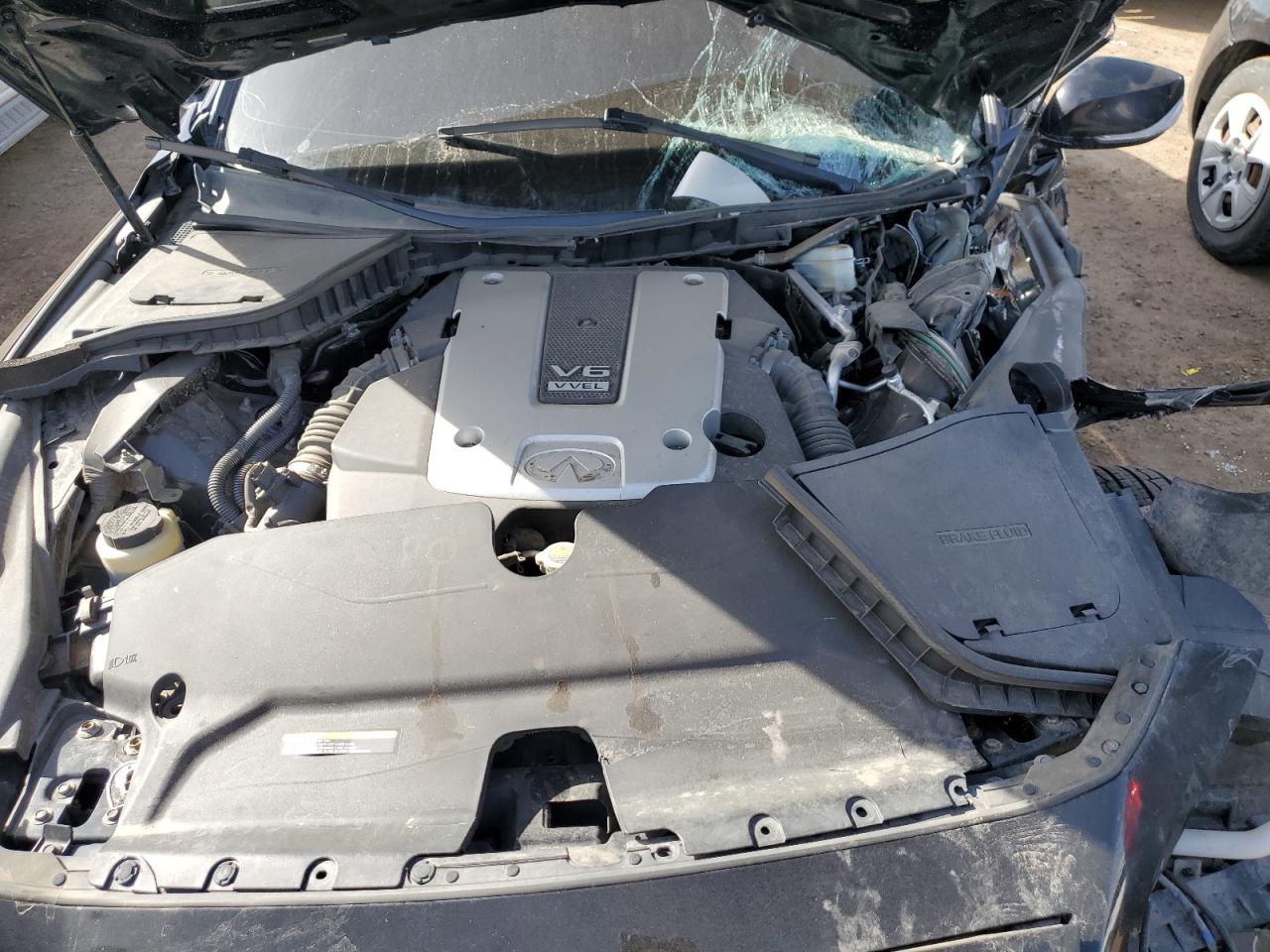 2015 Infiniti Q50 - Image 11