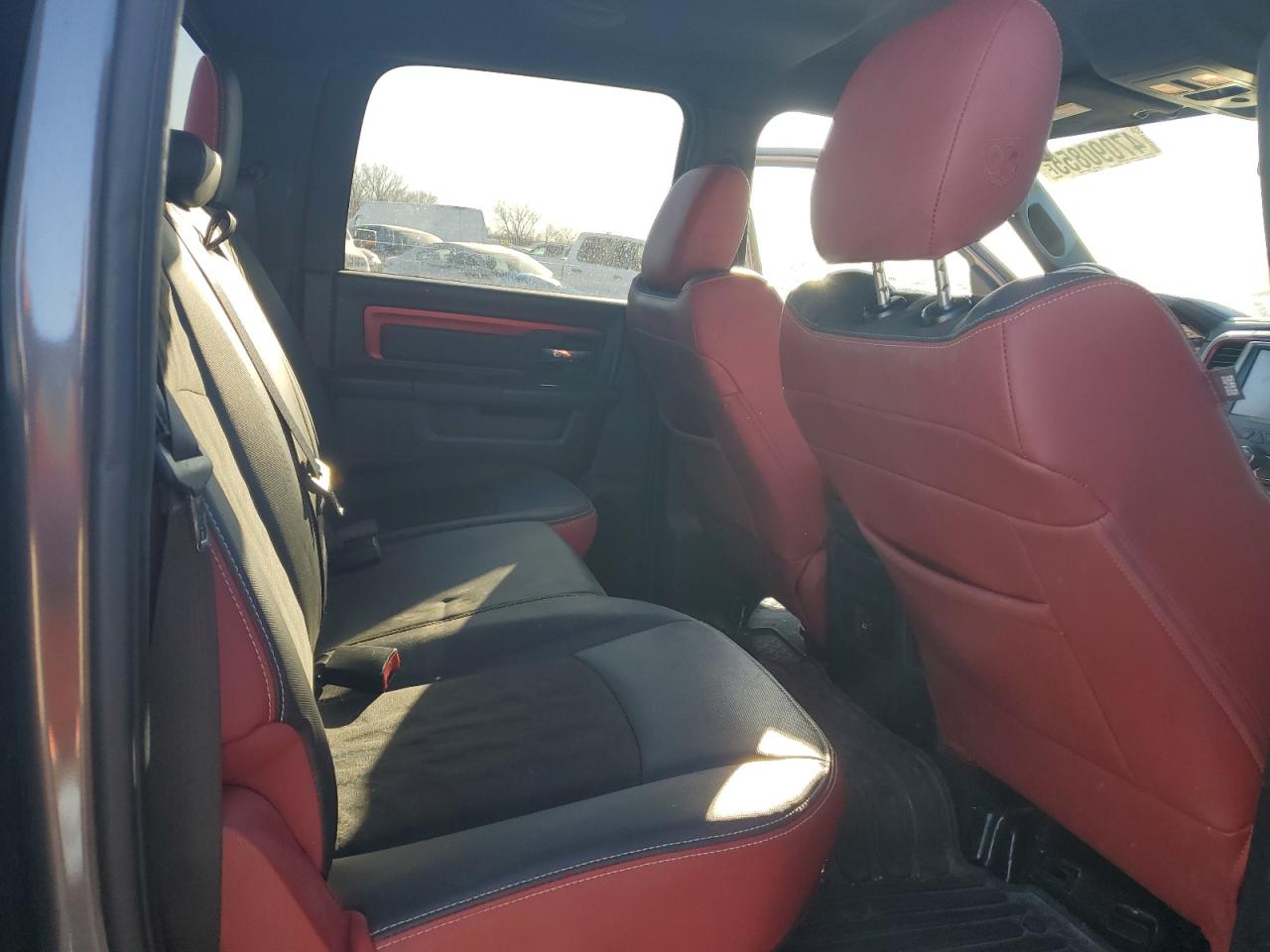 2016 RAM 1500 - Image 11