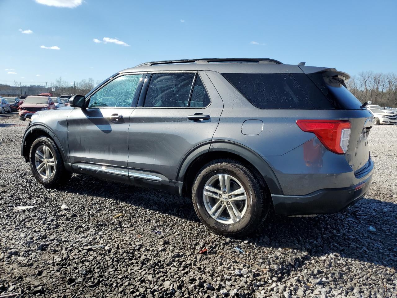 2022 Ford Explorer - Image 2