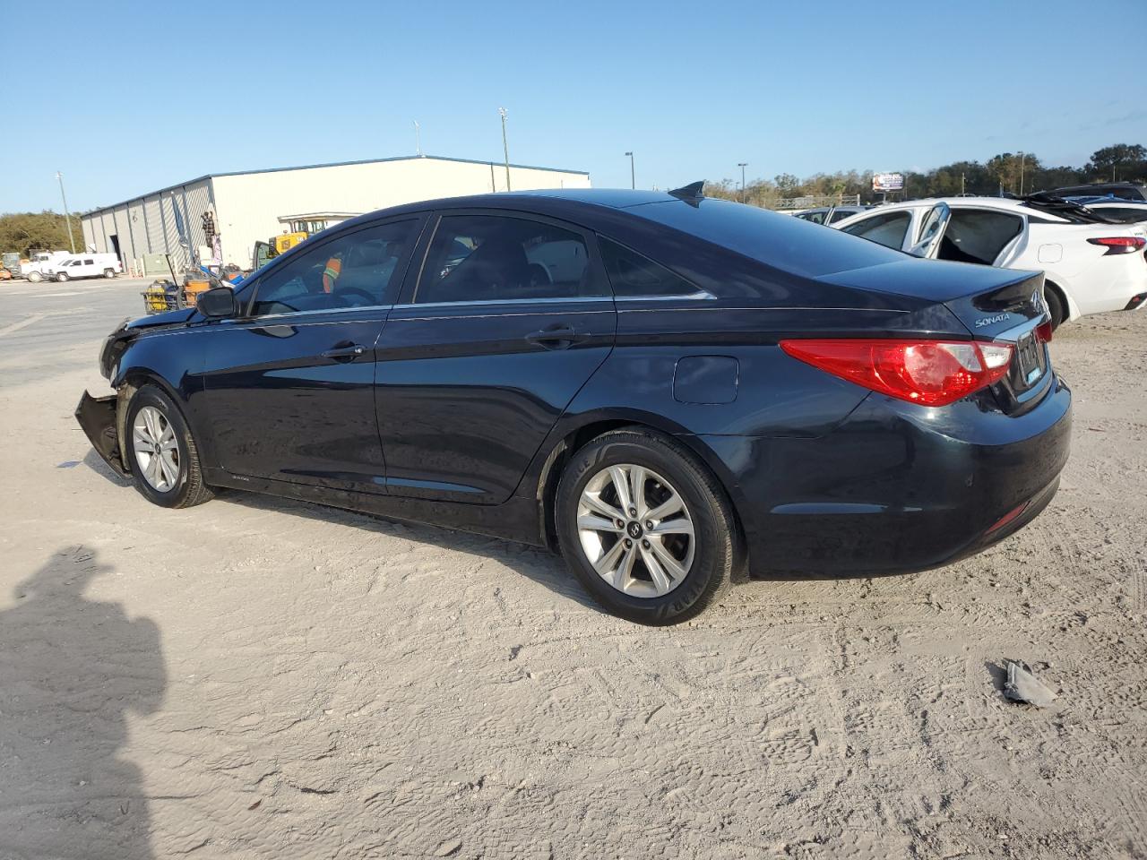 2013 Hyundai Sonata - Image 2