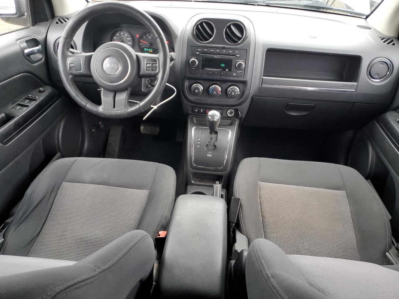 2011 Jeep Compass - Image 8