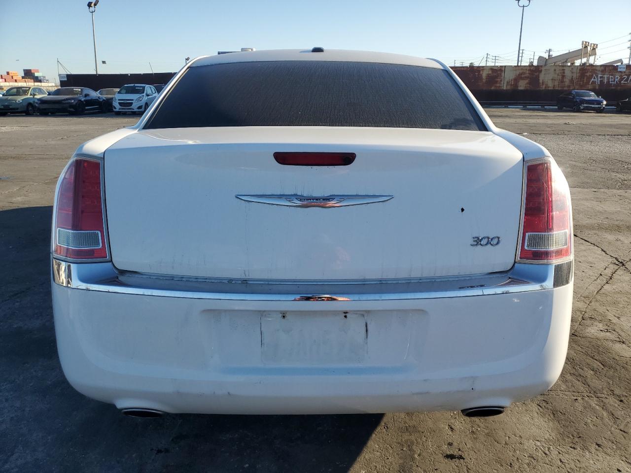 2014 Chrysler 300 - Image 6