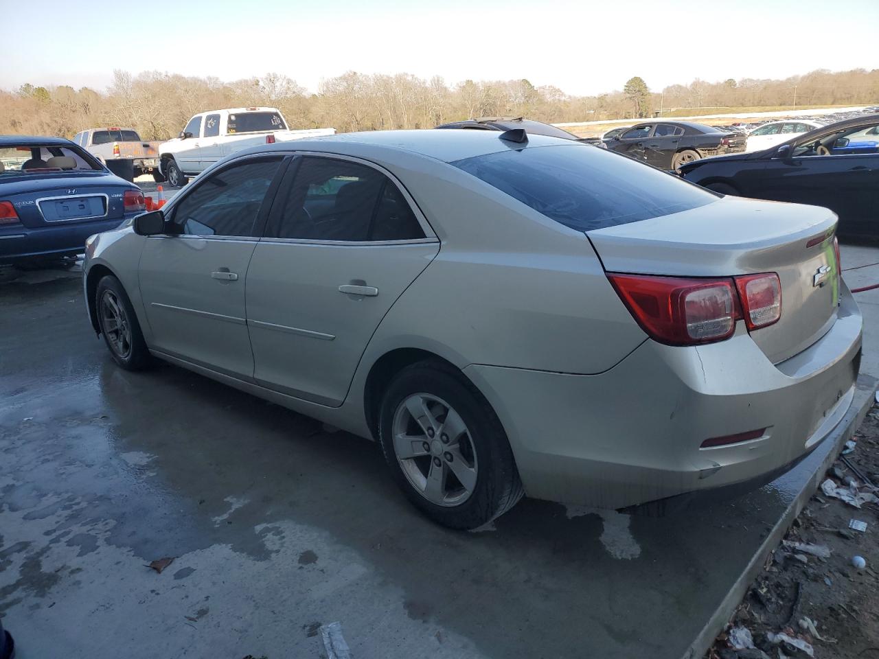 2014 Chevrolet Malibu - Image 2