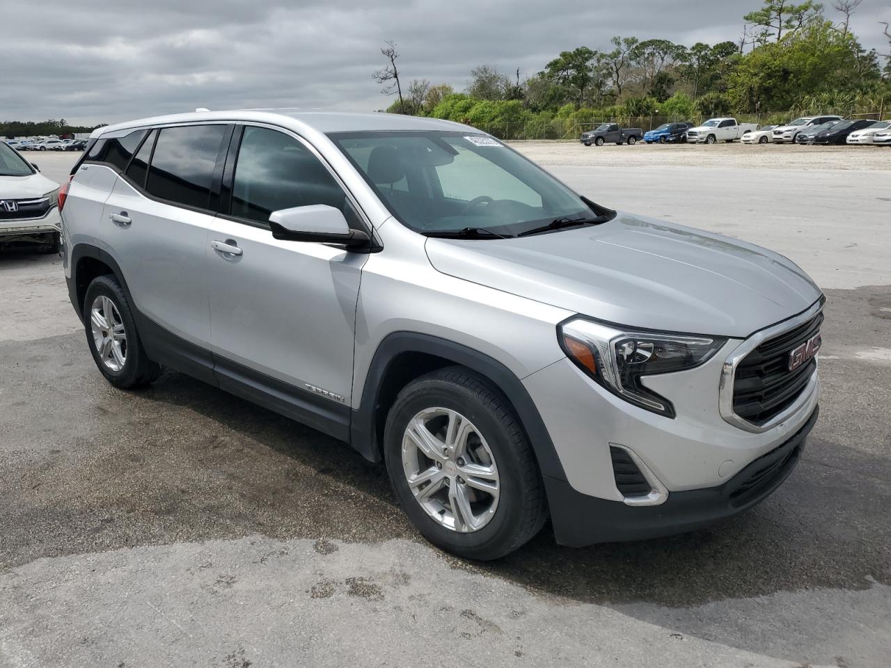 2018 GMC Terrain - Image 4