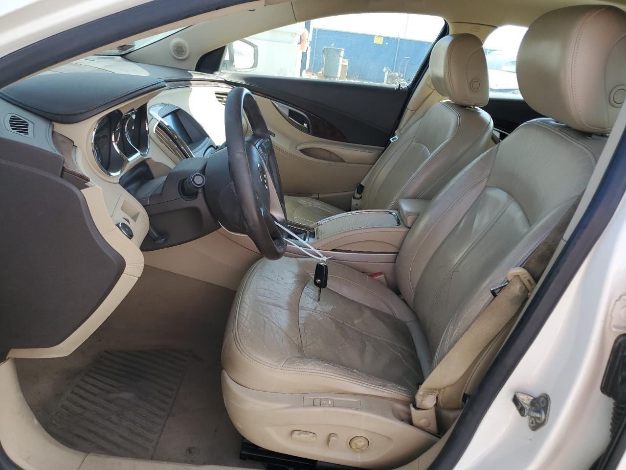 2010 Buick LaCrosse - Image 7