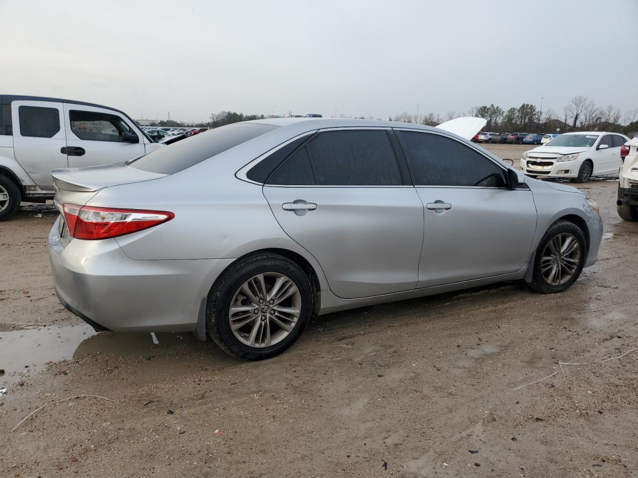 2015 Toyota Camry - Image 3