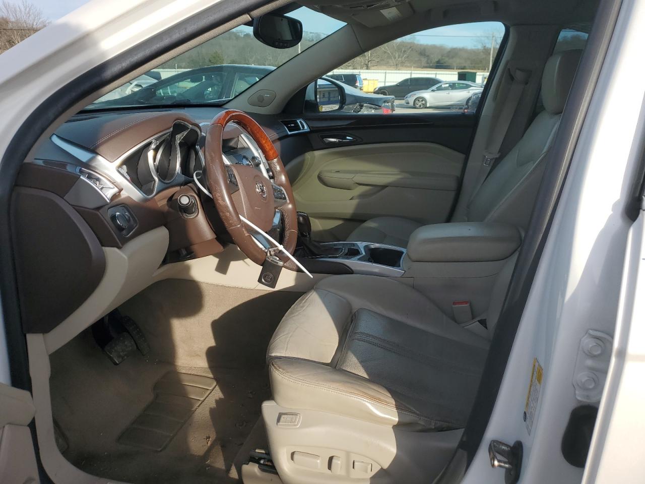 2010 Cadillac SRX - Image 7