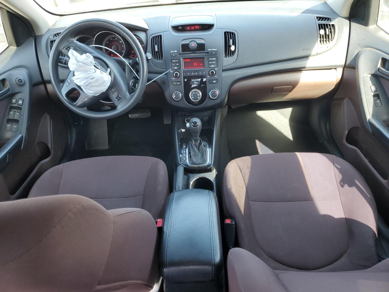 2011 Kia Forte - Image 8