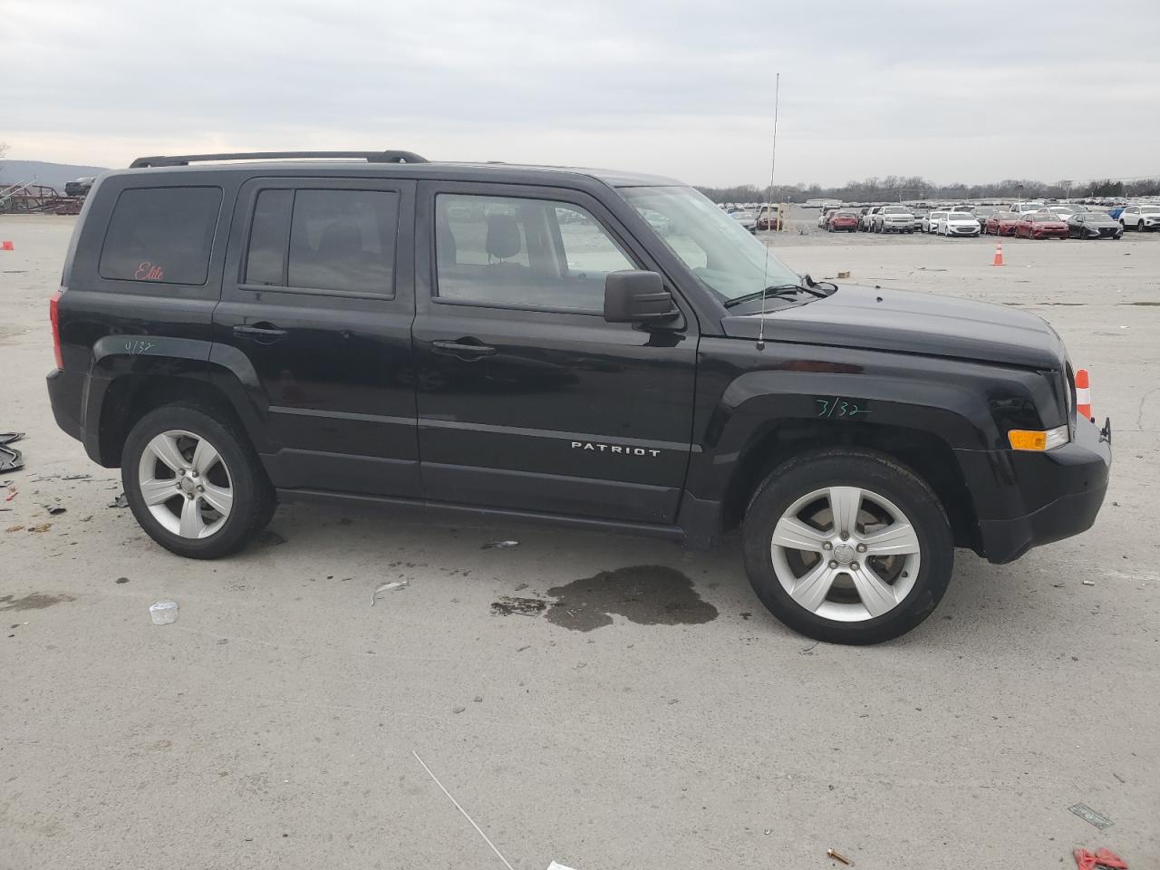 2015 Jeep Liberty (Patriot) - Image 4