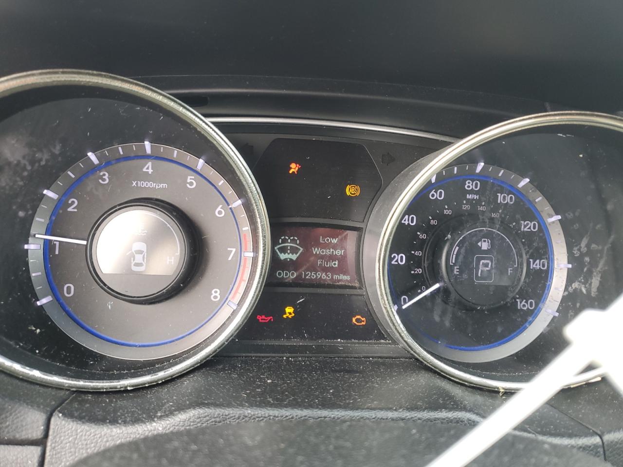 2011 Hyundai Sonata - Image 9