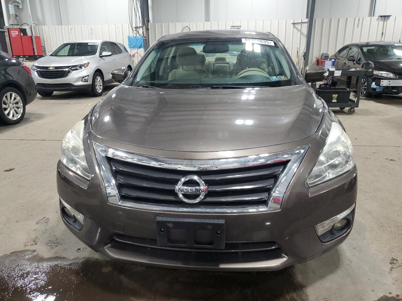 2015 Nissan Altima - Image 5
