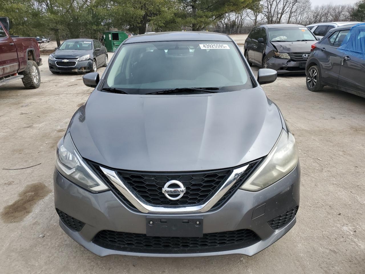 2017 Nissan Sentra - Image 5