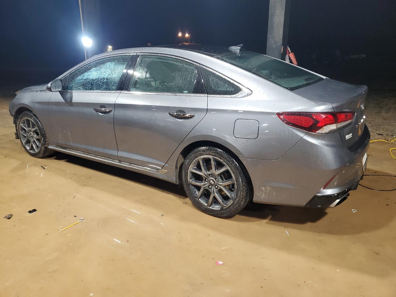 2018 Hyundai Sonata - Image 2