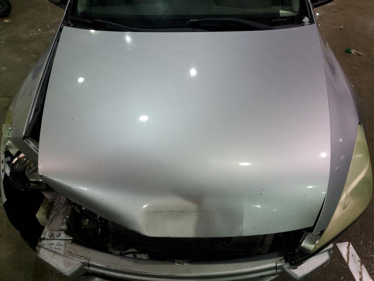 2004 Honda Accord - Image 11