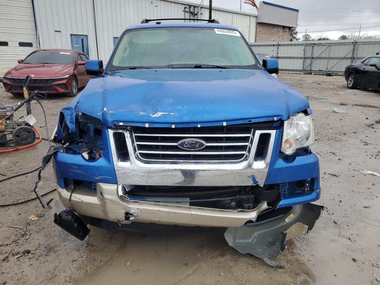 2010 Ford Explorer - Image 5