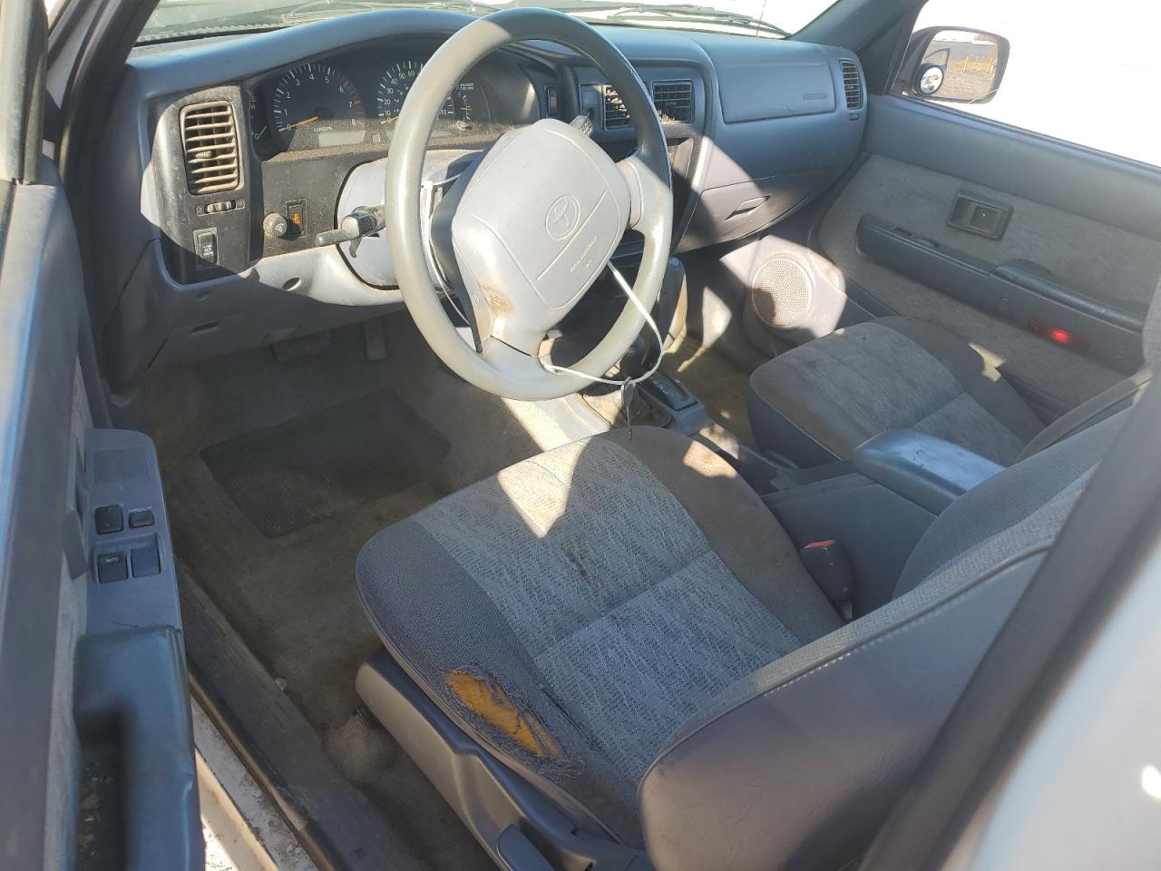 1999 Toyota Tacoma - Image 8