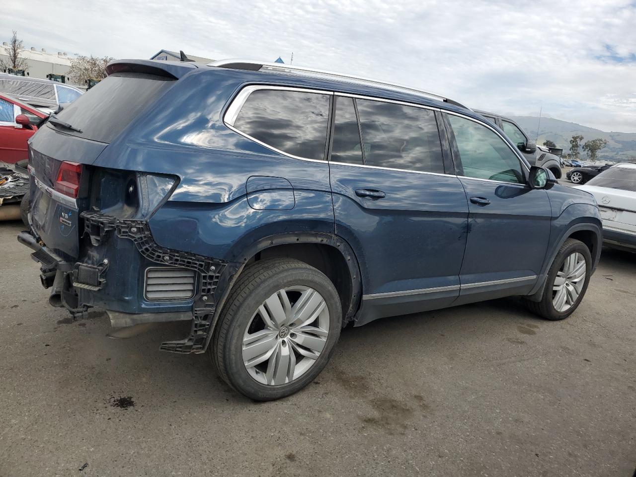 2018 Volkswagen Atlas - Image 3