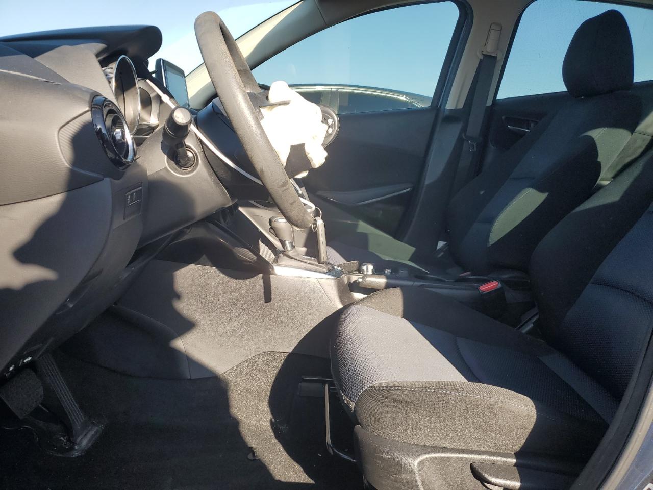 2018 Toyota Yaris - Image 7