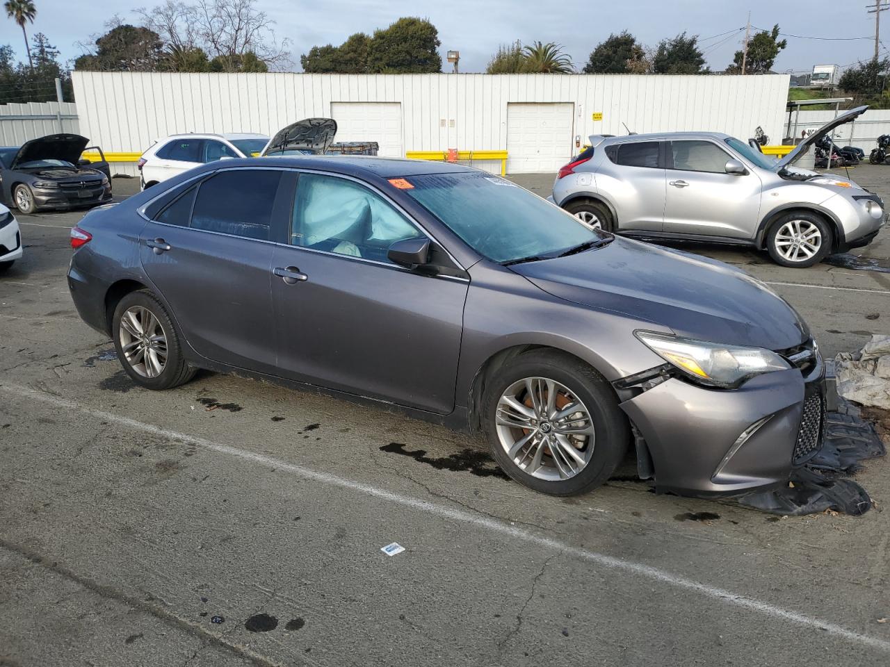 2016 Toyota Camry - Image 4