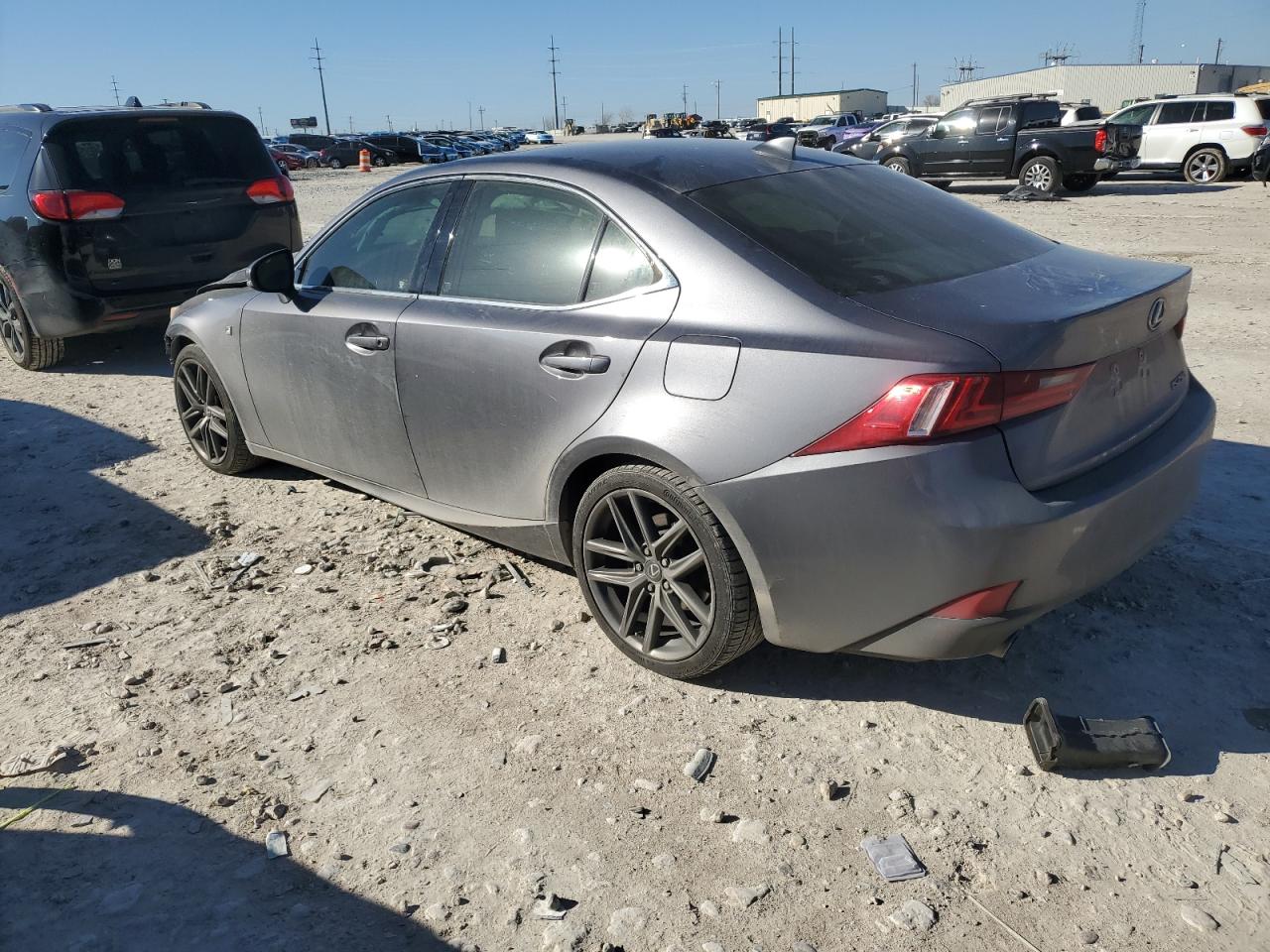 2014 Lexus IS - Image 2