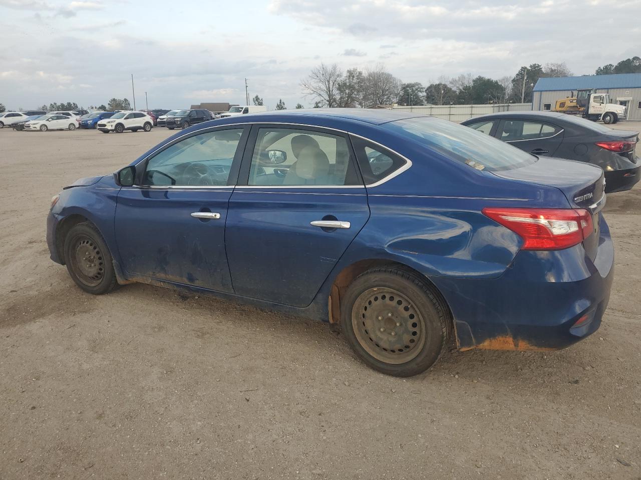 2016 Nissan Sentra - Image 2