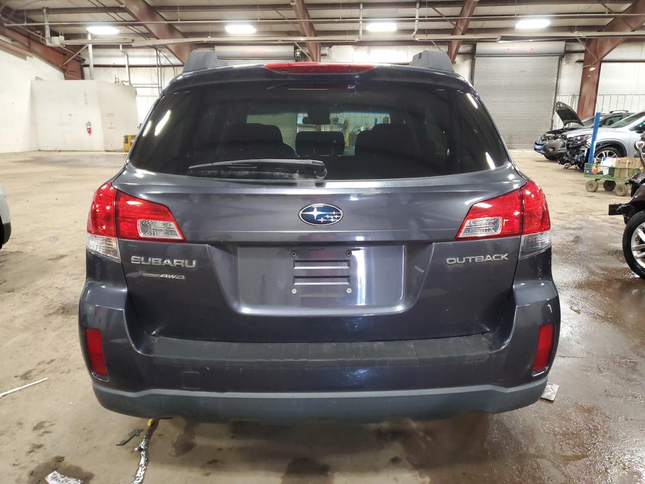 2013 Subaru Outback - Image 6