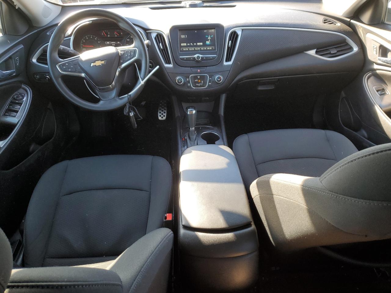 1G1ZB5ST2GF321625 CHEVROLET MALIBU 2016
