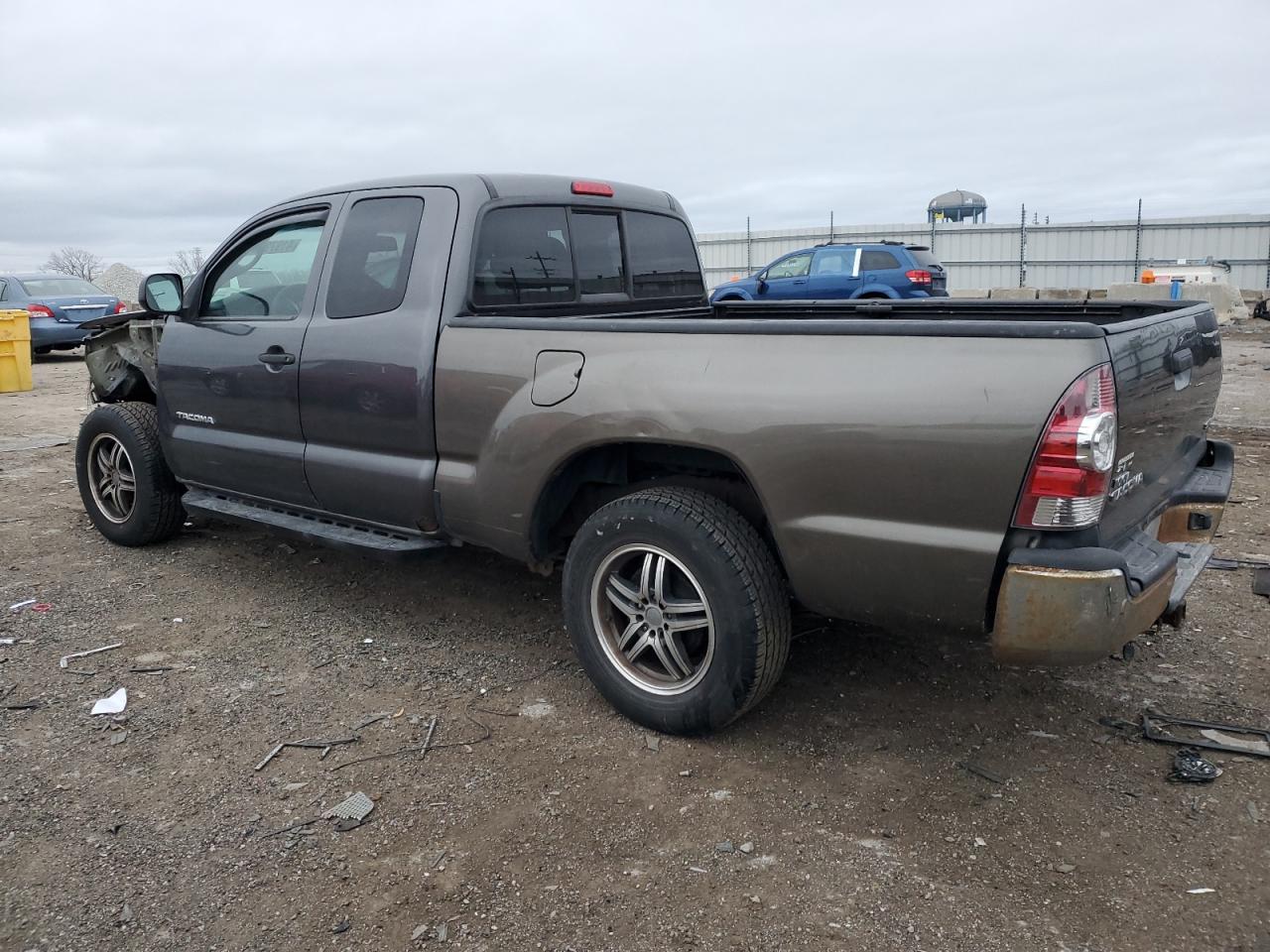 2011 Toyota Tacoma - Image 2