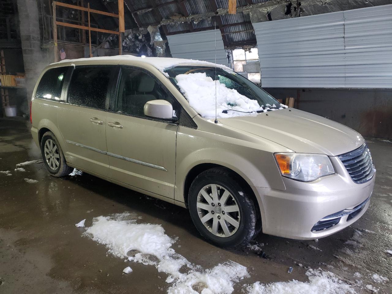 2013 Chrysler Town & Country - Image 4
