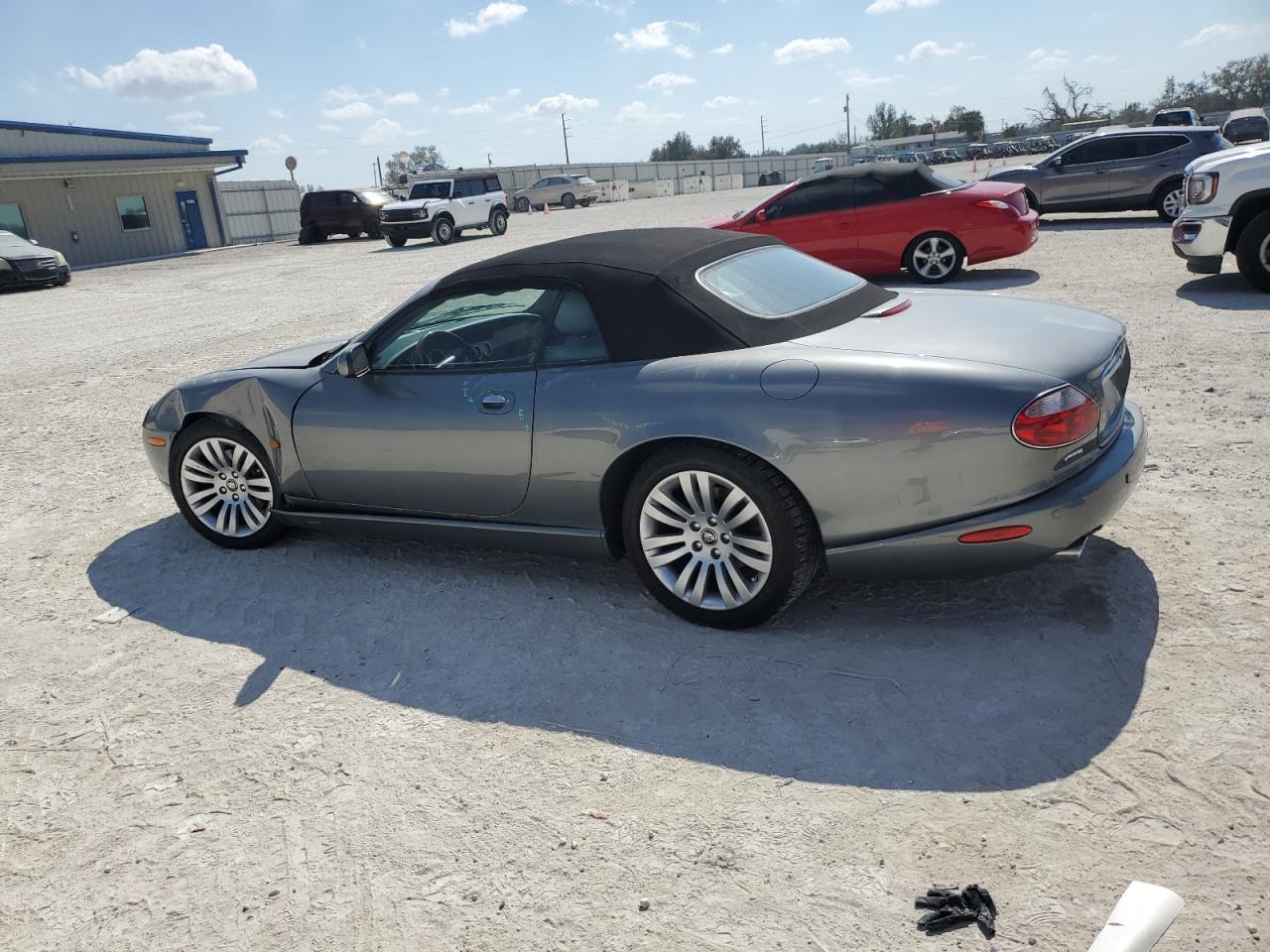 2005 Jaguar XK - Image 2