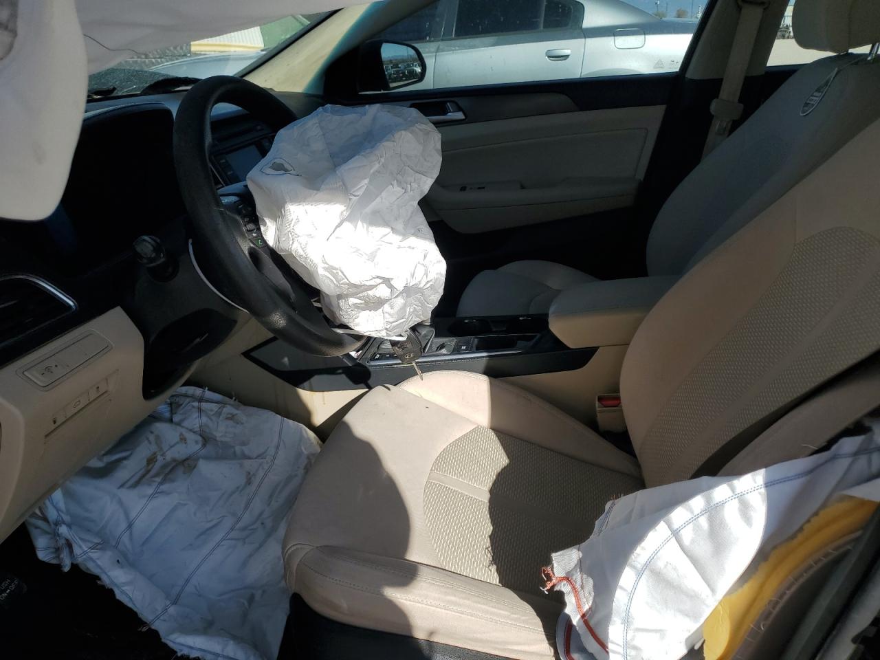 2015 Hyundai Sonata - Image 7
