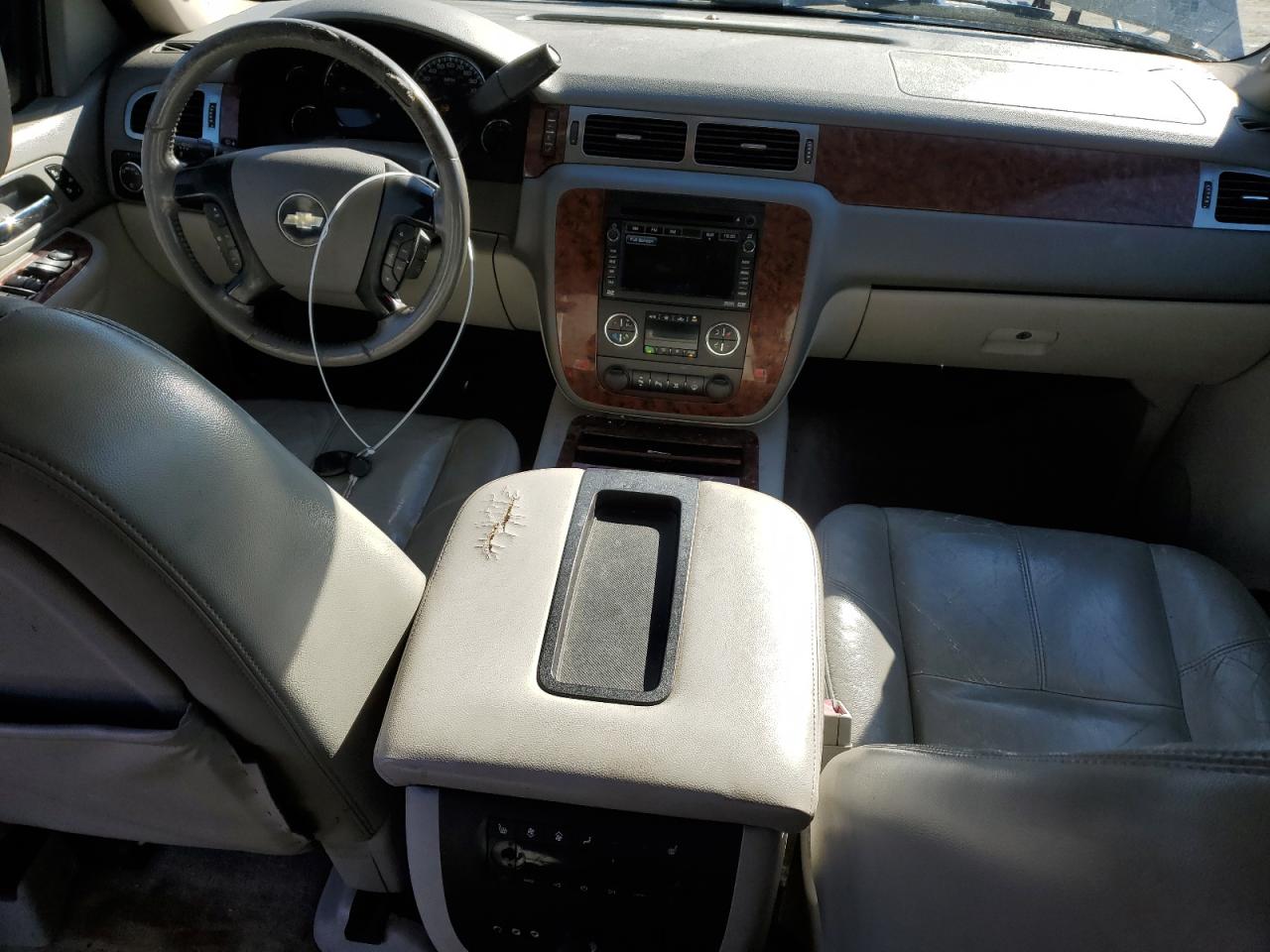 2007 Chevrolet Suburban - Image 8
