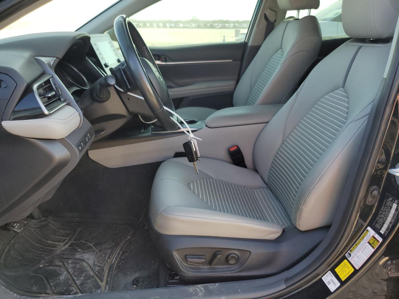 2022 Toyota Camry - Image 7
