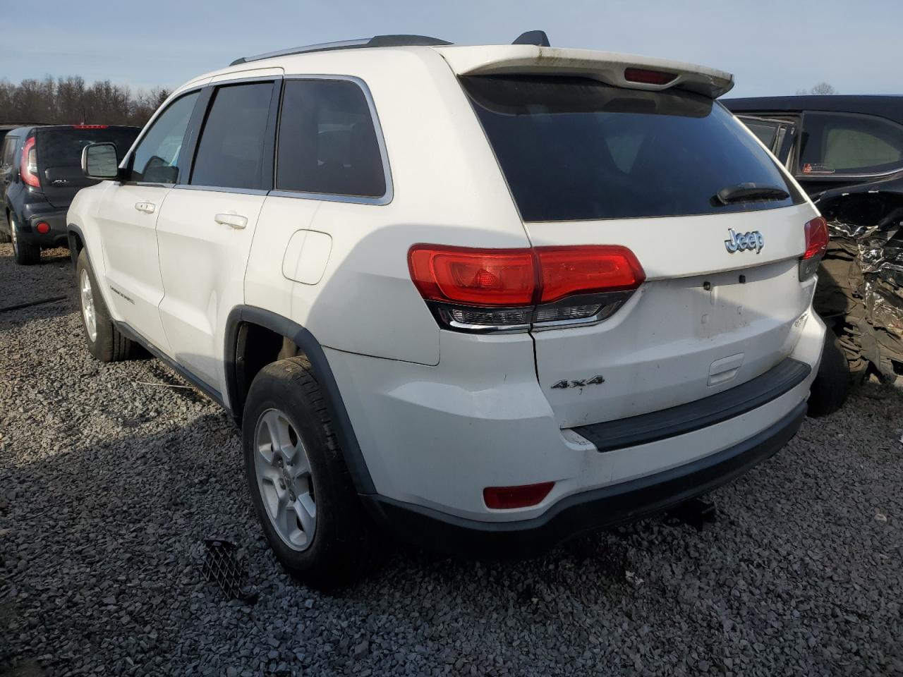 2015 Jeep Grand Cherokee - Image 2