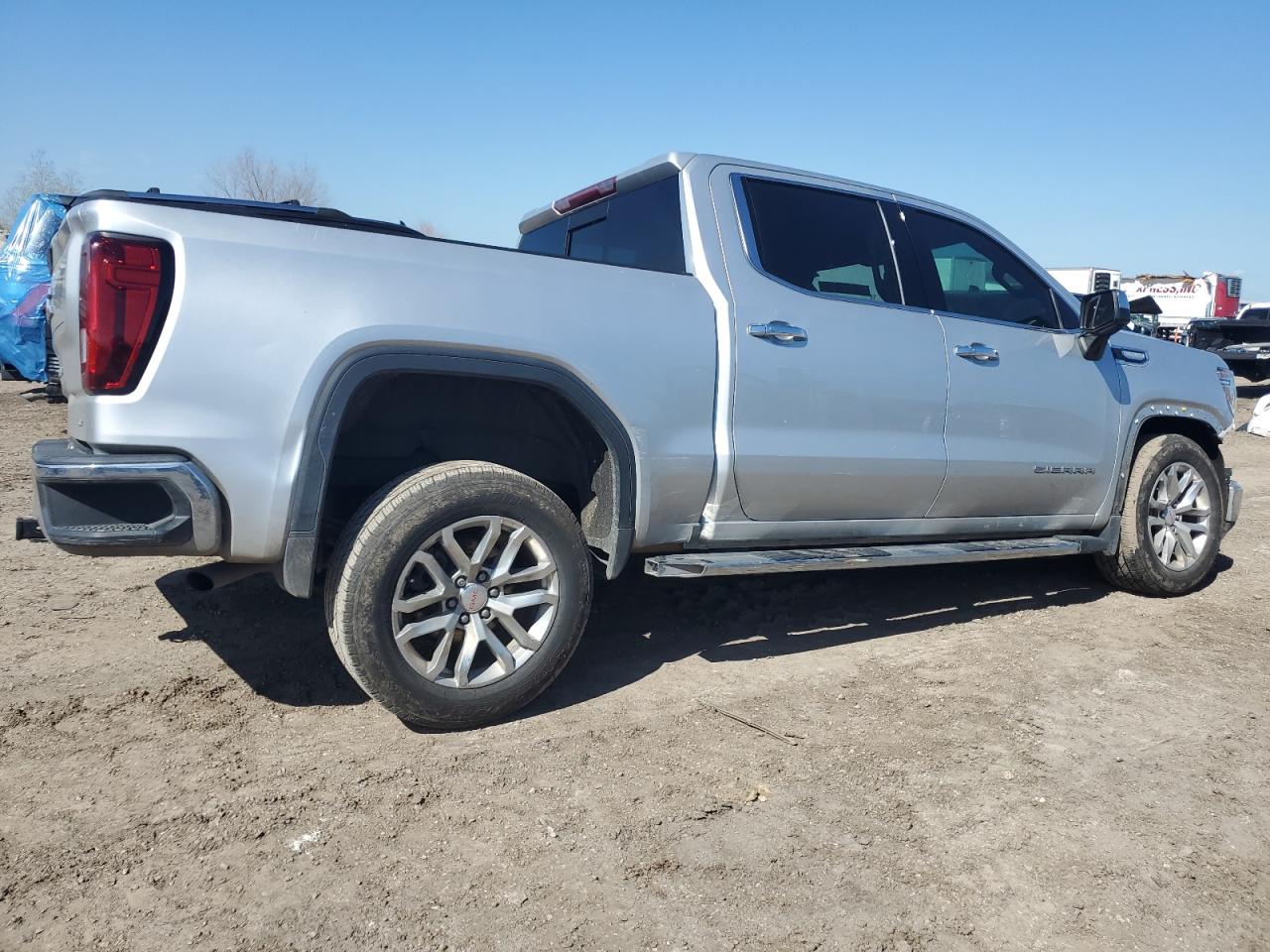 2022 GMC Sierra - Image 3