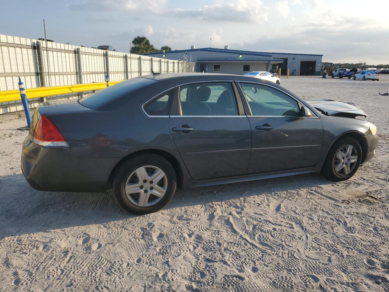 2010 Chevrolet Impala - Image 3